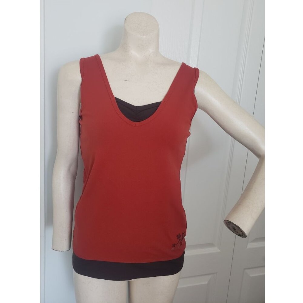 Tuff athletics work out tank top with built in bra MEDIUM